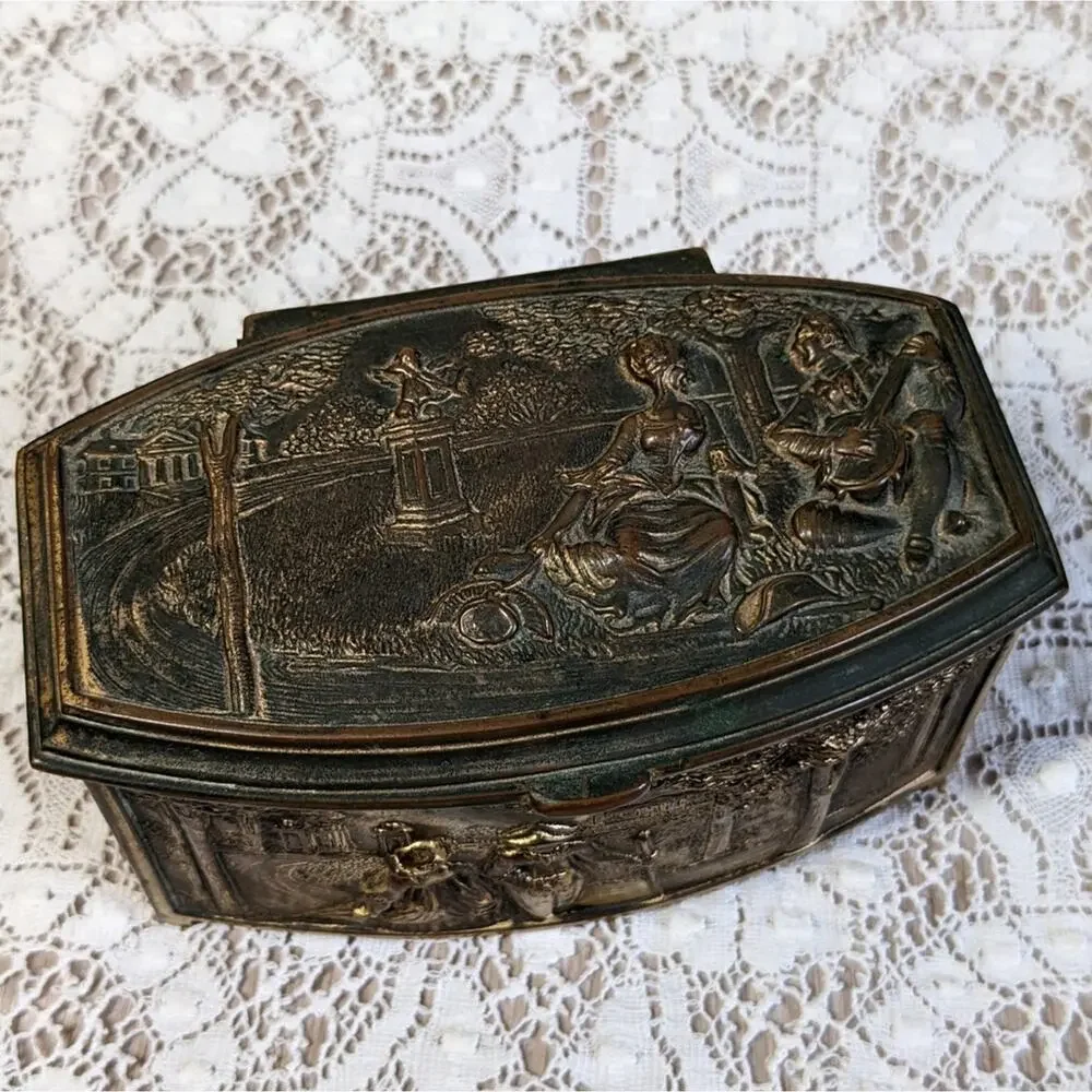 Weidlich Bros WB Mfg Co antique jewelry casket gold plated American Colonial